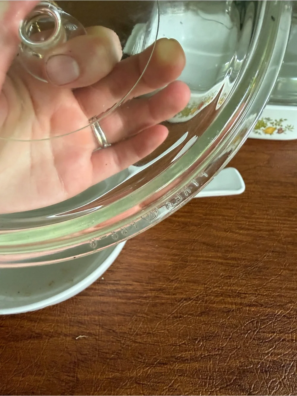 Pyrex White Le Persil Floral Glass Casserole with Lid